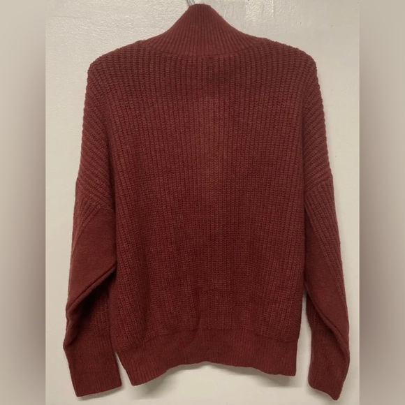 New! Flag & Anthem Womens Sweater Half Zip Pullover Red Medium Long Sleeve - Picture 2 of 12